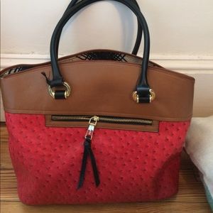 London Fog Tri-color shoulder bag